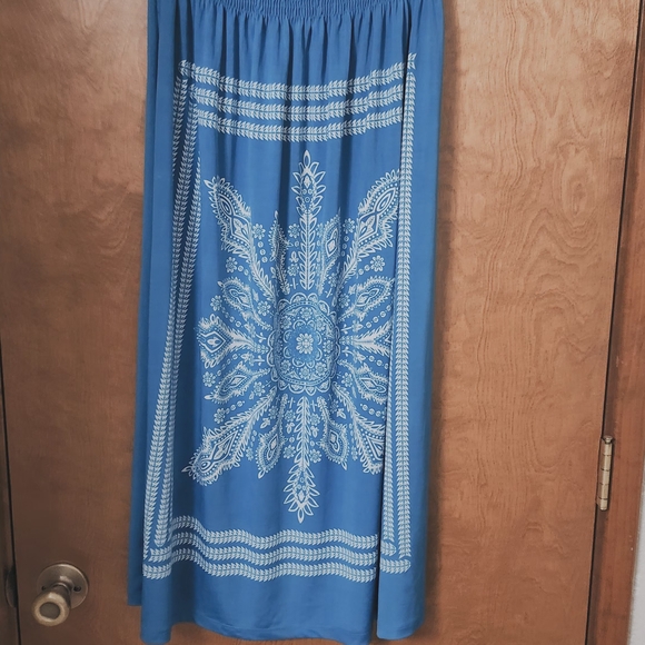 Chic Navy Patterned Mini Dress - Picture 2 of 3